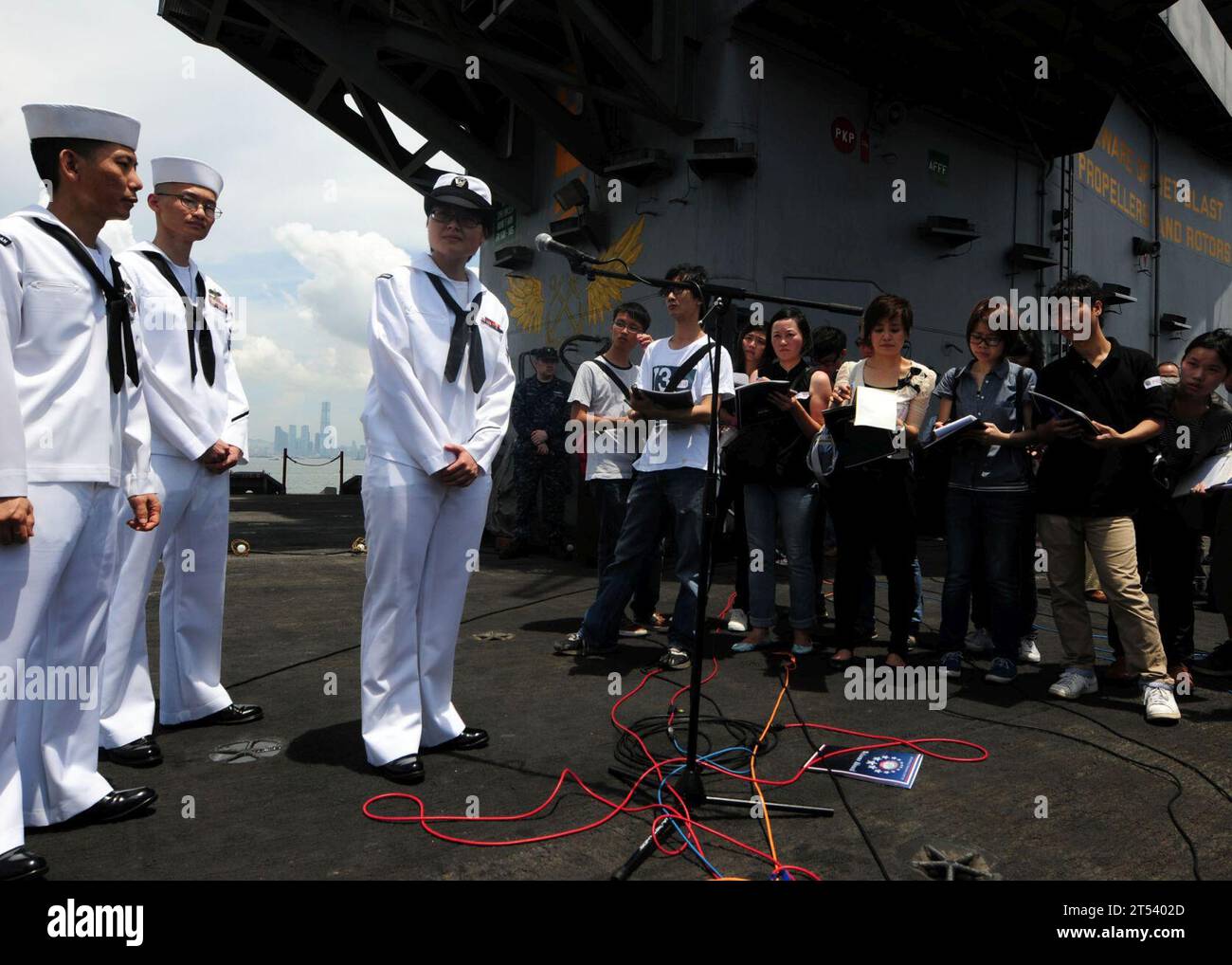 chinesische Medien, Hongkong, USS Ronald Reagan (CVN 76) Stockfoto