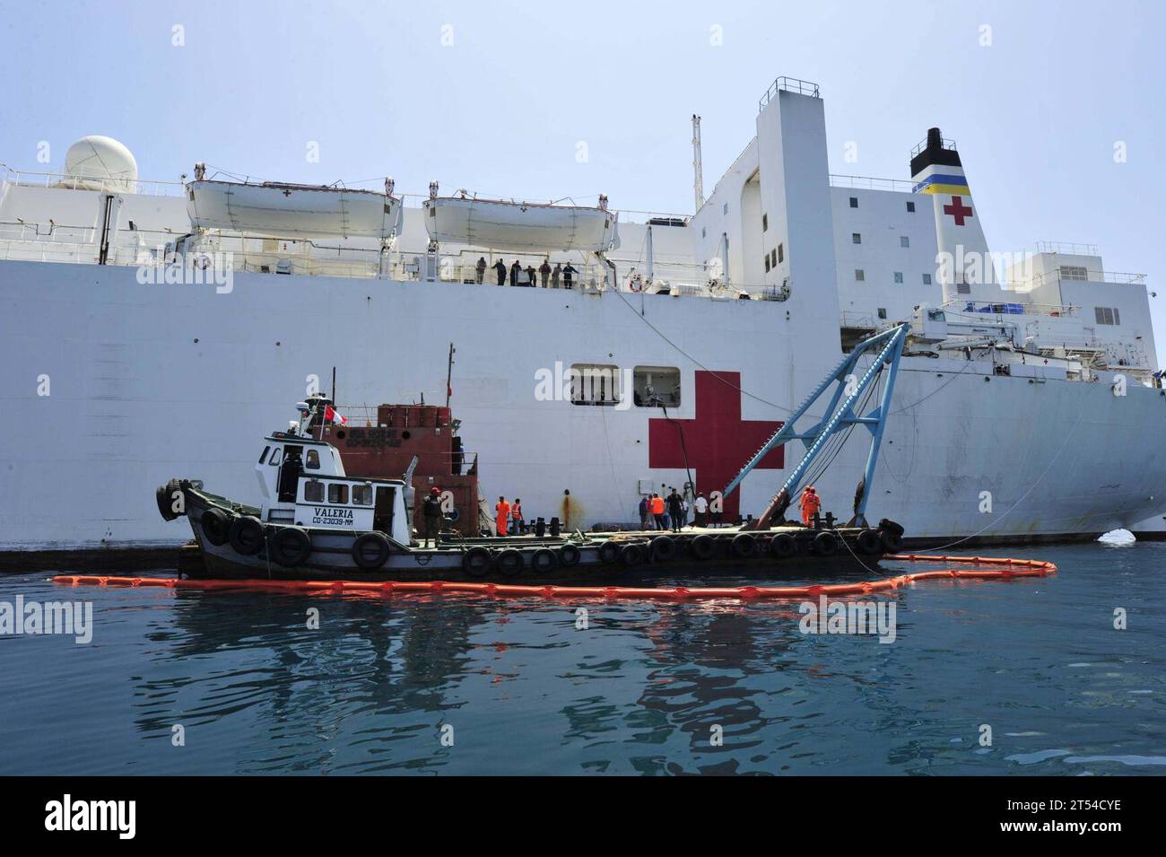 Fortsetzung Versprechen 2011, Krankenhausschiff, militärisches Sealift-Kommando, msc, Paita, Peru, tanken, U.S. Navy Stockfoto