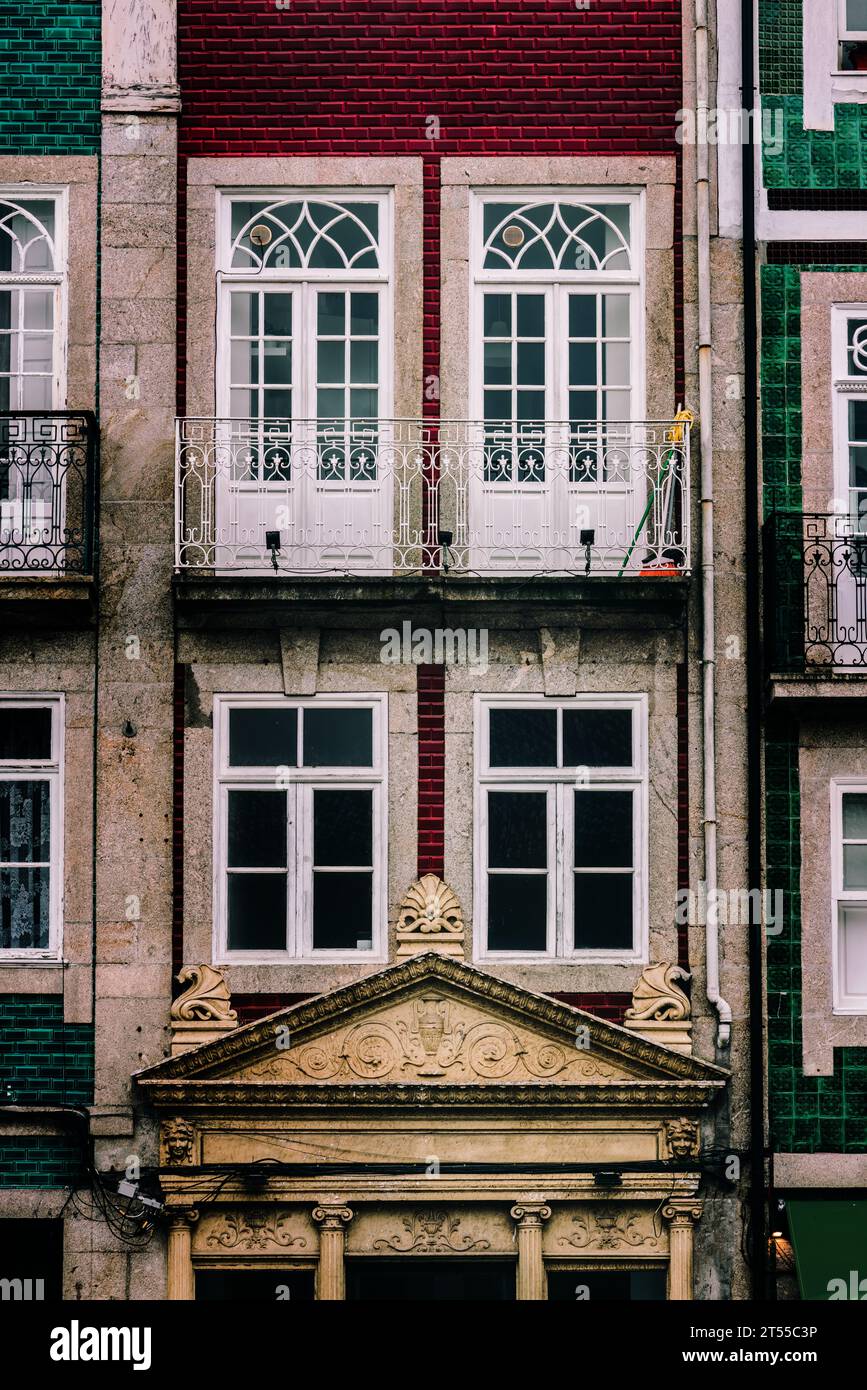 Fassade eines traditionellen Gebäudes in Braga, Nordportugal Stockfoto