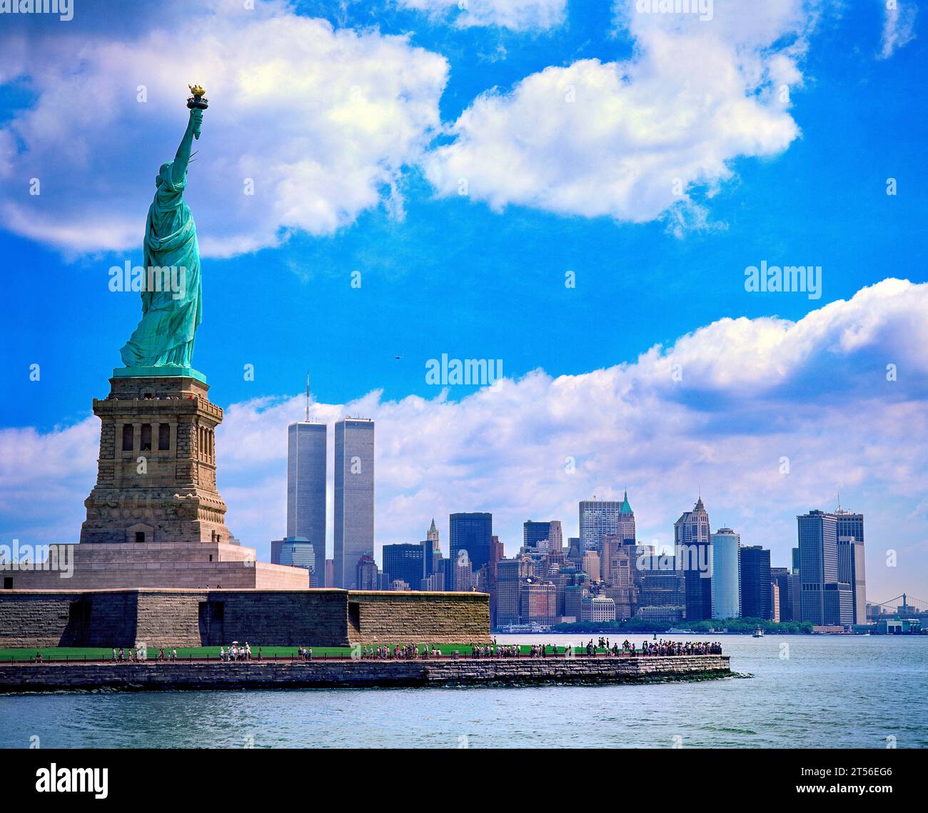 Freiheitsstatue und Downtown New York mit den Twin Towers, 1994, New York City, USA Stockfoto