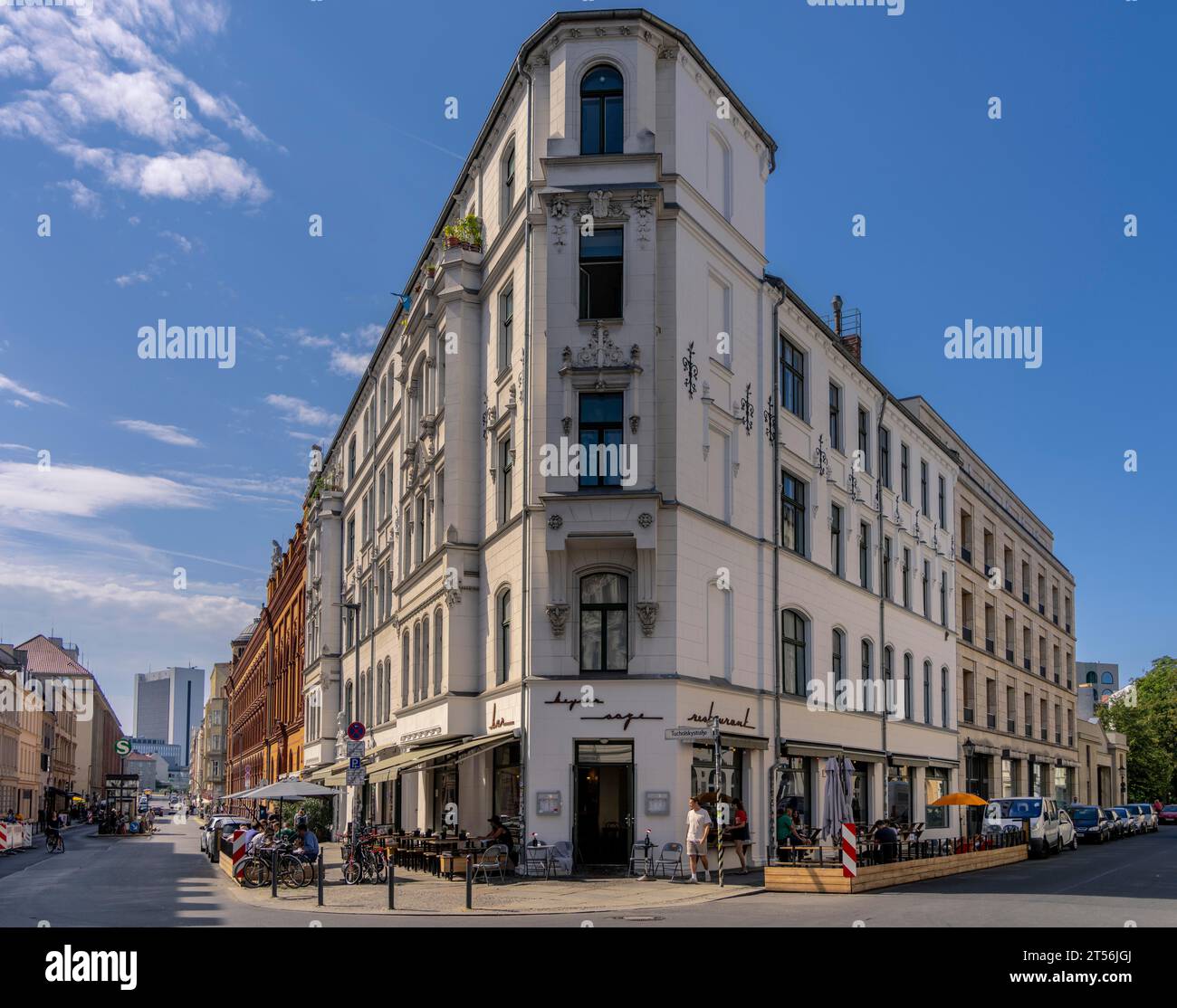 Schmales Eckhaus, Tucholskystraße in Mitte, Berlin, Deutschland Stockfoto