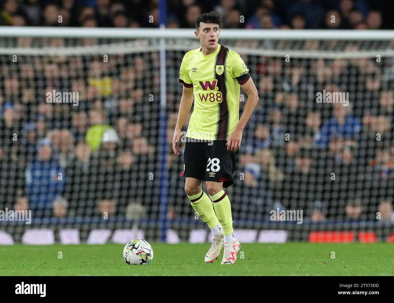 Liverpool, Großbritannien. November 2023. Everton Stürmer Youssef Chermiti (28) während des Spiels Everton FC gegen Burnley FC, Carabao Cup 4. Runde im Goodison Park, Liverpool, England, Großbritannien am 1. November 2023 Credit: Every Second Media/Alamy Live News Stockfoto