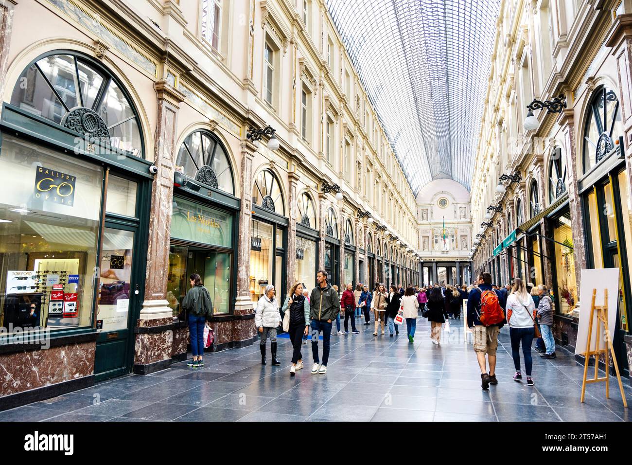 King's Gallery in der Einkaufspassage des 19. Jahrhunderts Royal Saint-Hubert Galleries, Brüssel, Belgien Stockfoto
