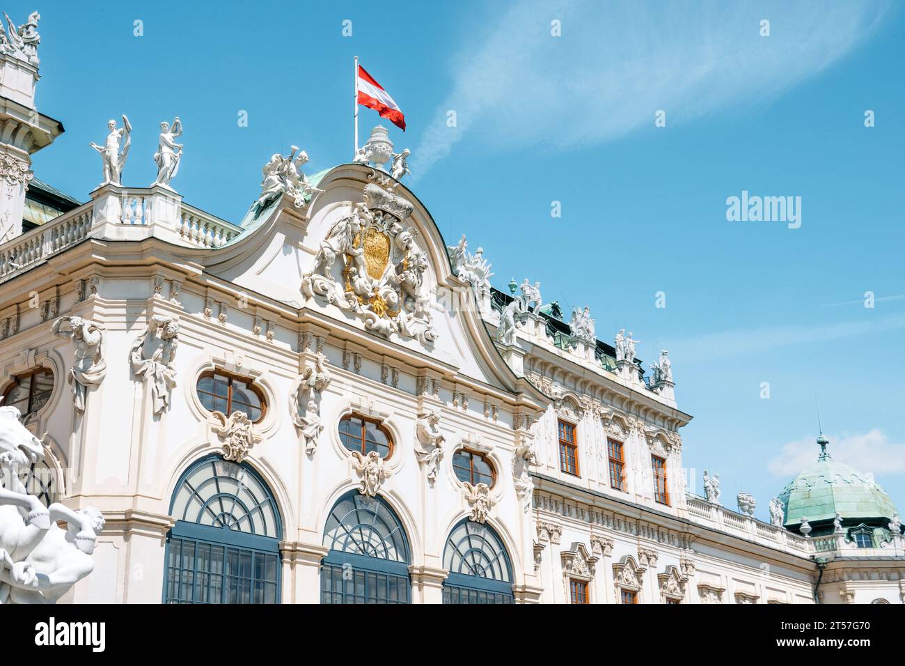 Wien, Österreich - 8. August 2023: Ein detaillierter Blick auf das obere Schloss Belvedere Stockfoto