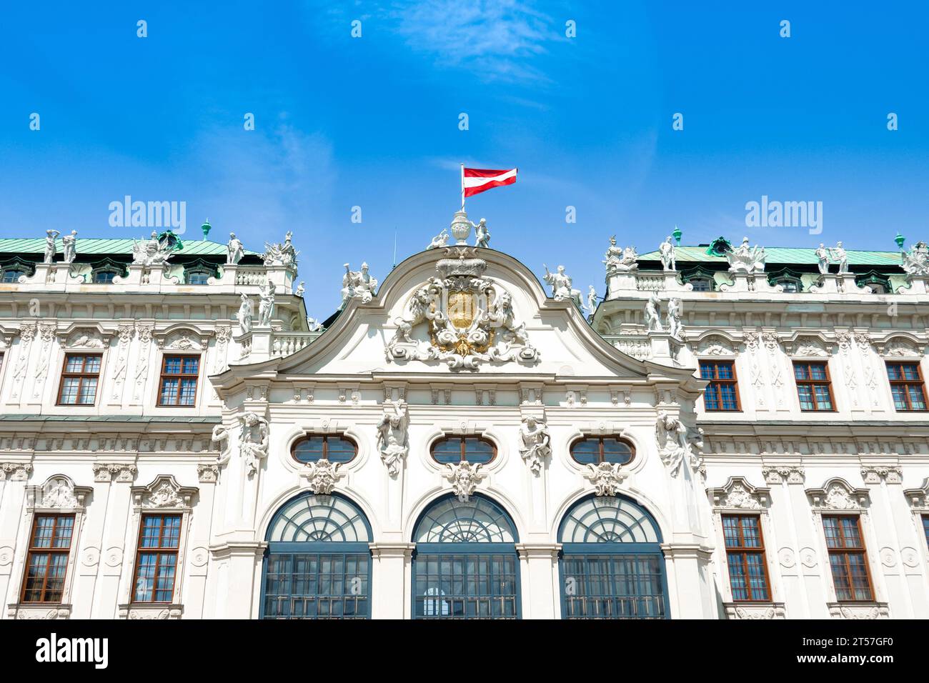 Wien, Österreich - 8. August 2023: Ein detaillierter Blick auf das obere Schloss Belvedere Stockfoto