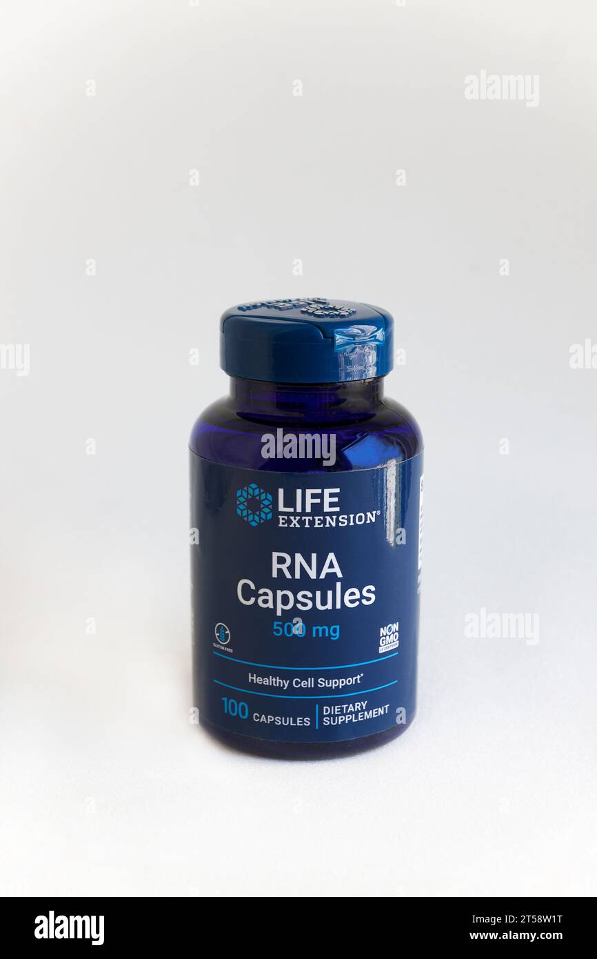 RNA-Kapseln in einer Flasche. Unterstützt Immunsystem, fördert Zellwachstum, Proteinsynthese, Immunität, Anti-Aging, & fördert die Proteinsynthese. Stockfoto