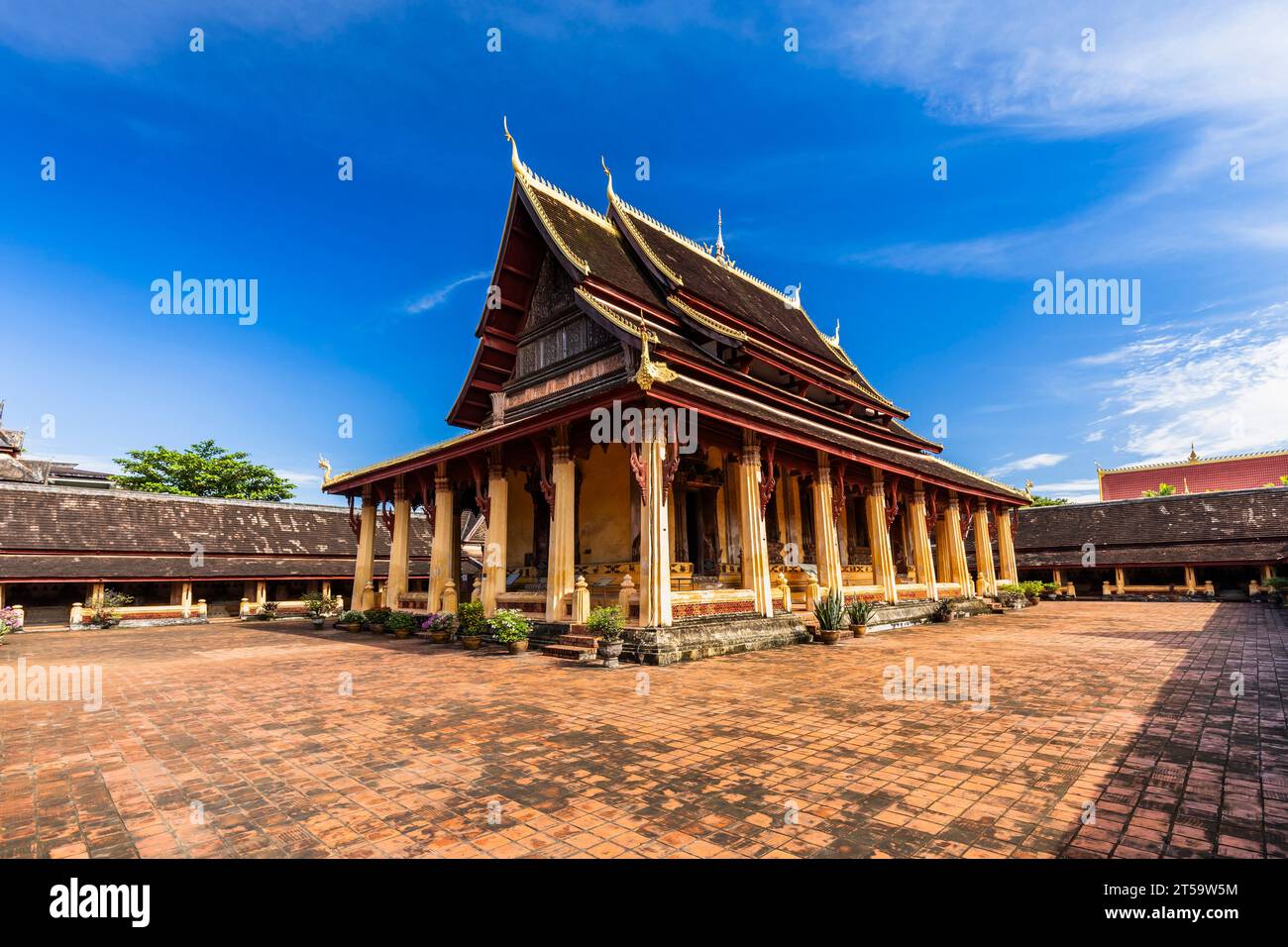 Wat Si Saket (Wat Sisaket), Außenseite des Hauptschreins (Haupthalle) und Innenhof, Vientiane, Laos, Südostasien, Asien Stockfoto