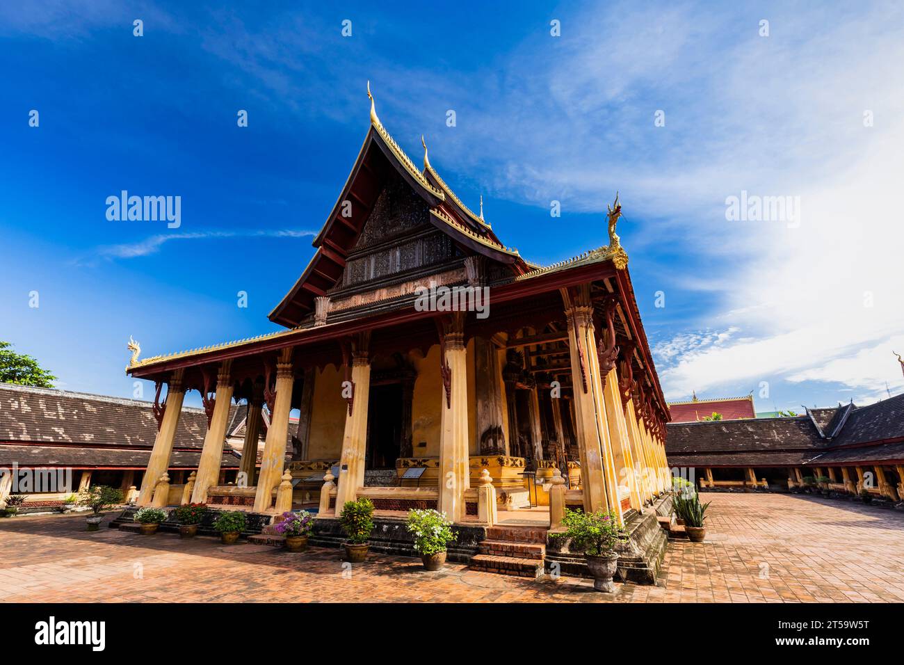 Wat Si Saket (Wat Sisaket), Außenseite des Hauptschreins (Haupthalle) und Innenhof, Vientiane, Laos, Südostasien, Asien Stockfoto