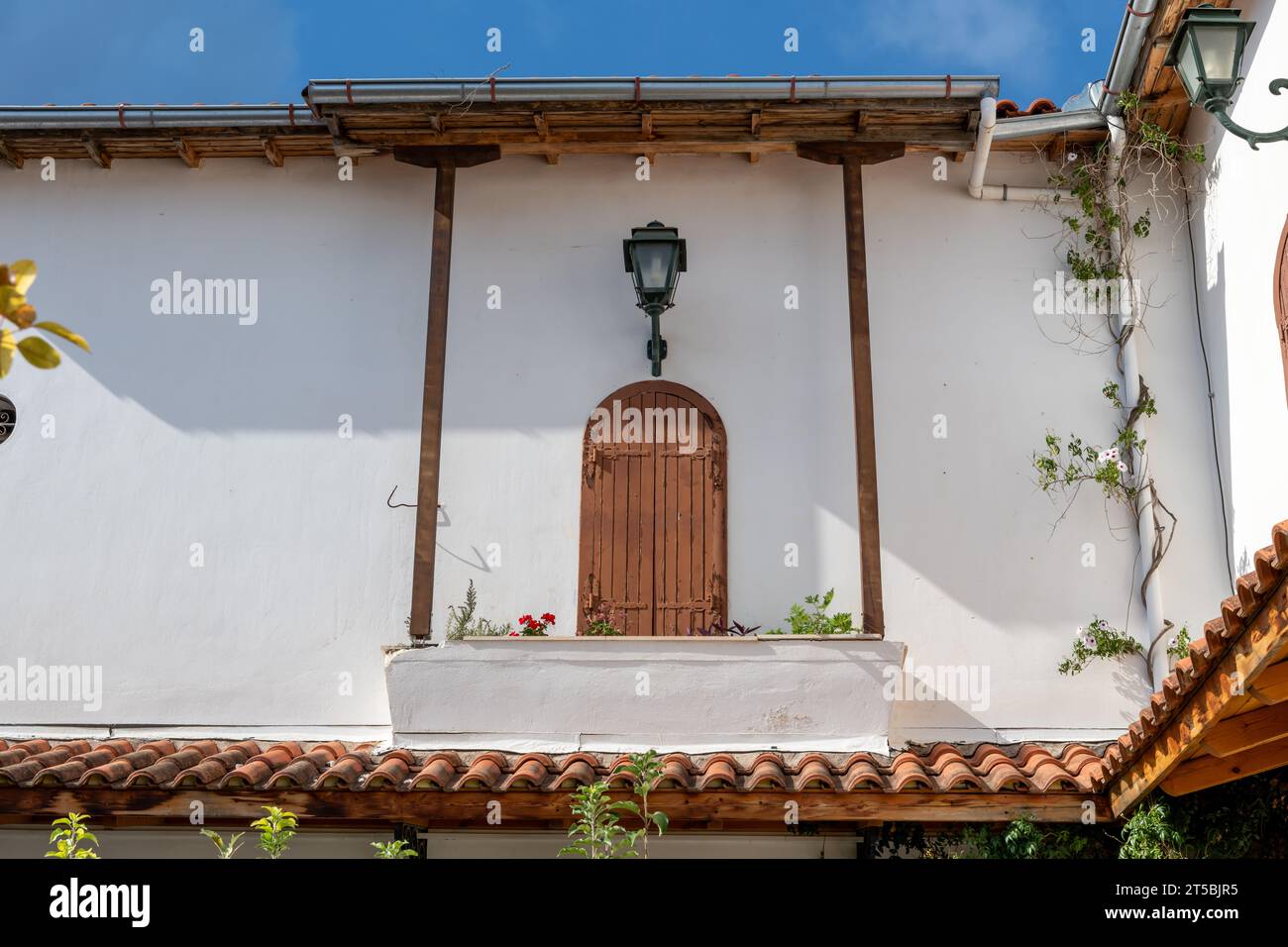 Architektonische Details eines griechischen Klosters. Stockfoto