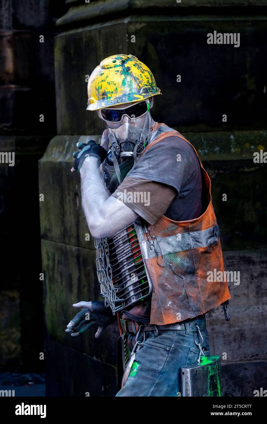 Apokalyptischer Straßenkämpfer beim Edinburgh Fringe Festival Stockfoto