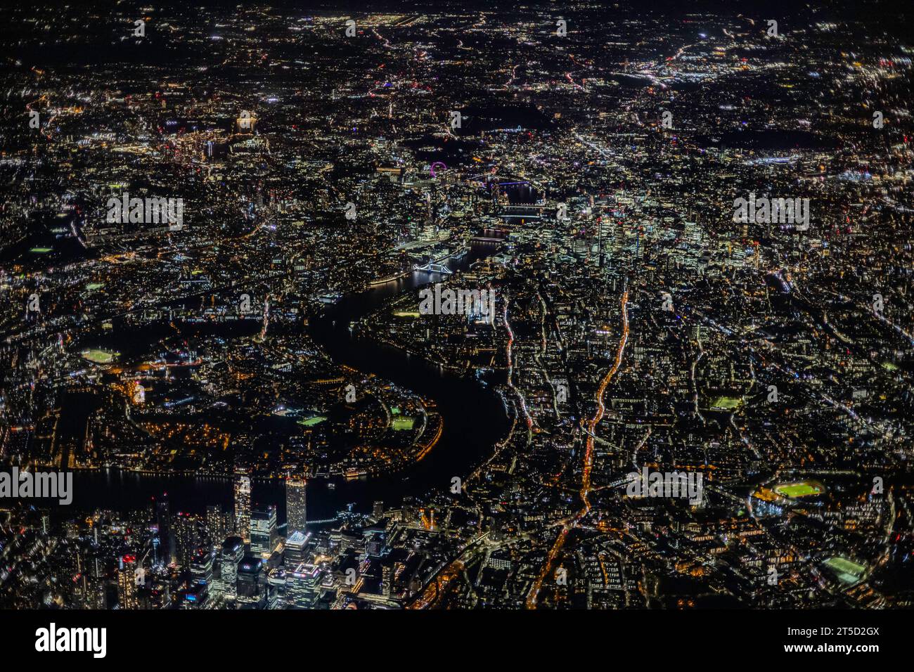 London bei Nacht - Ost nach West Stockfoto