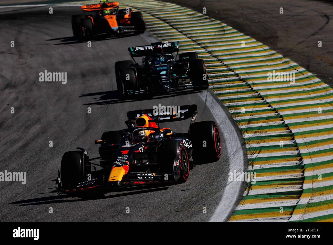 Sao Paulo, Brasilien. November 2023. Max Verstappen (NLD) Red Bull Racing RB19. Formel-1-Weltmeisterschaft, Rd 21, großer Preis von Brasilien, Samstag, 4. November 2023. Sao Paulo, Brasilien. 04.11.2023. Formel-1-Weltmeisterschaft, Rd 21, Großer Preis Brasiliens, Sao Paulo, Brasilien, Sprint Day. Das Foto sollte lauten: XPB/Press Association Images. Quelle: XPB Images Ltd/Alamy Live News Stockfoto