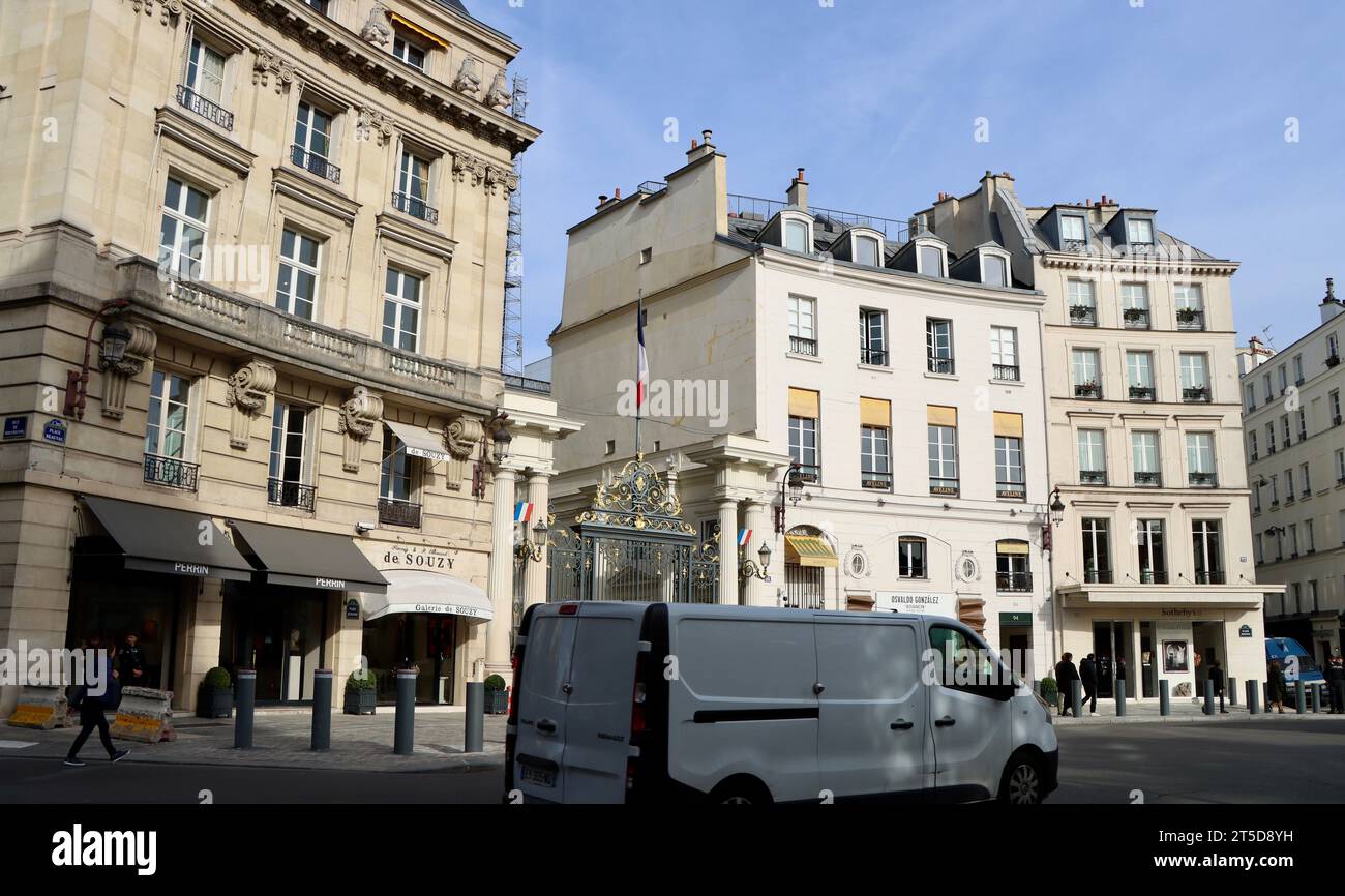 Place Beauvau gegenüber dem Elysee-Palast im Zentrum von Paris, Frankreich Stockfoto