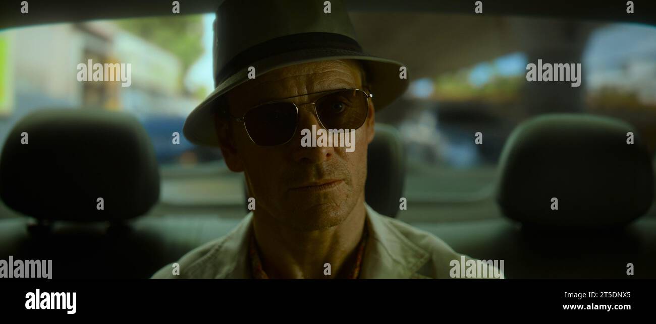 ERSCHEINUNGSDATUM: 10. November 2023. TITEL: Der Mörder. STUDIO: Paramount Pictures. DIREKTOR: David Fincher. Nach einem schicksalhaften Beinaheunfall kämpft ein Attentäter gegen seine Arbeitgeber und sich selbst, auf einer internationalen Fahndung, auf die er beharrt, dass sie nicht persönlich ist. MICHAEL FASSBENDER als Mörder. (Credit Image: © Paramount Pictures/Entertainment Pictures/ZUMAPRESS.com) NUR REDAKTIONELLE VERWENDUNG! Nicht für kommerzielle ZWECKE! Stockfoto