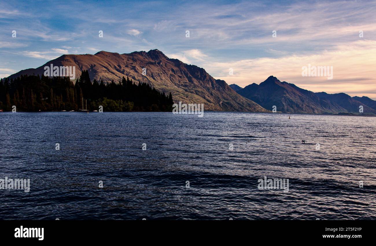 Blick auf die Berge vom Omer Park in Queenstown Neuseeland Stockfoto