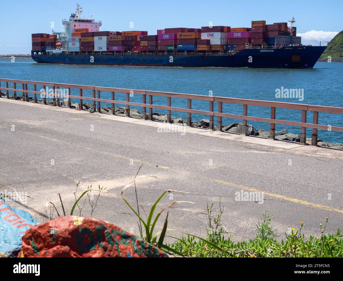 Containerschiff Addison kommt im Hafen von Durban an. Stockfoto