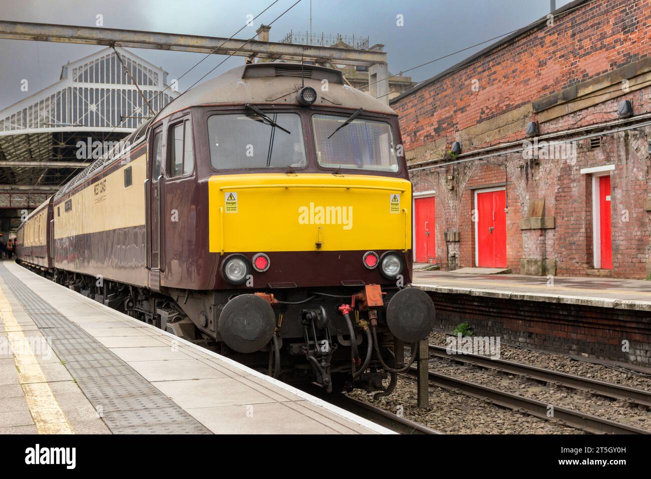 57601 'Windsor Castle' am Bahnsteig 5 am Bahnhof Preston, von der 1Z31 1427 Preston zur Liverpool Lime Street. Stockfoto