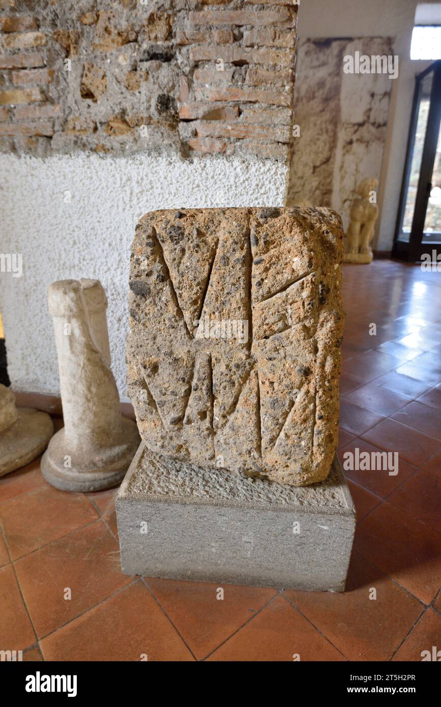 Etruskische Inschrift, Museo Nazionale Archeologico Cerite, Cerveteri, Latium, Italien Stockfoto