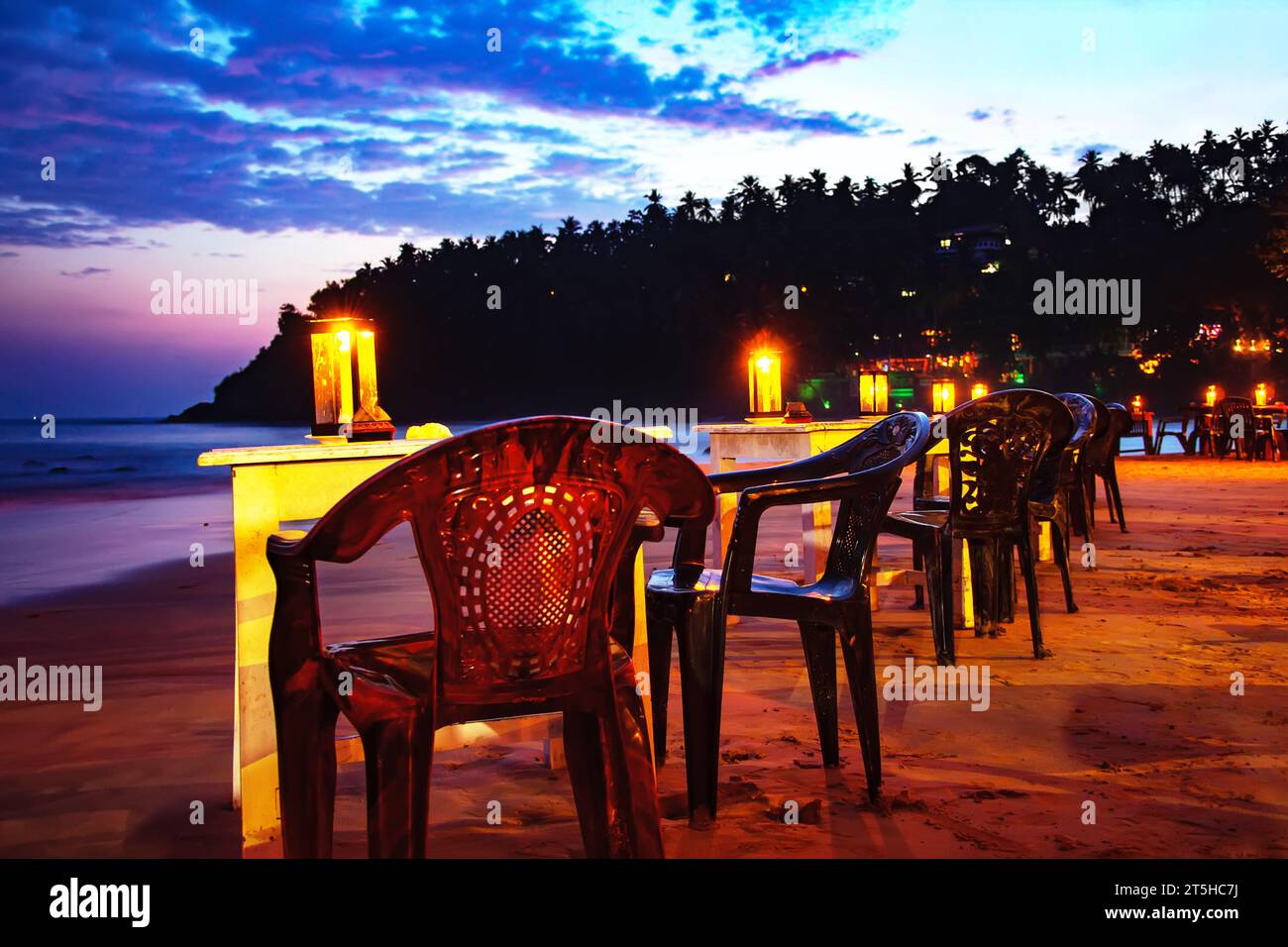 Abend am Strand von Mirissa, Sri Lanka Stockfoto