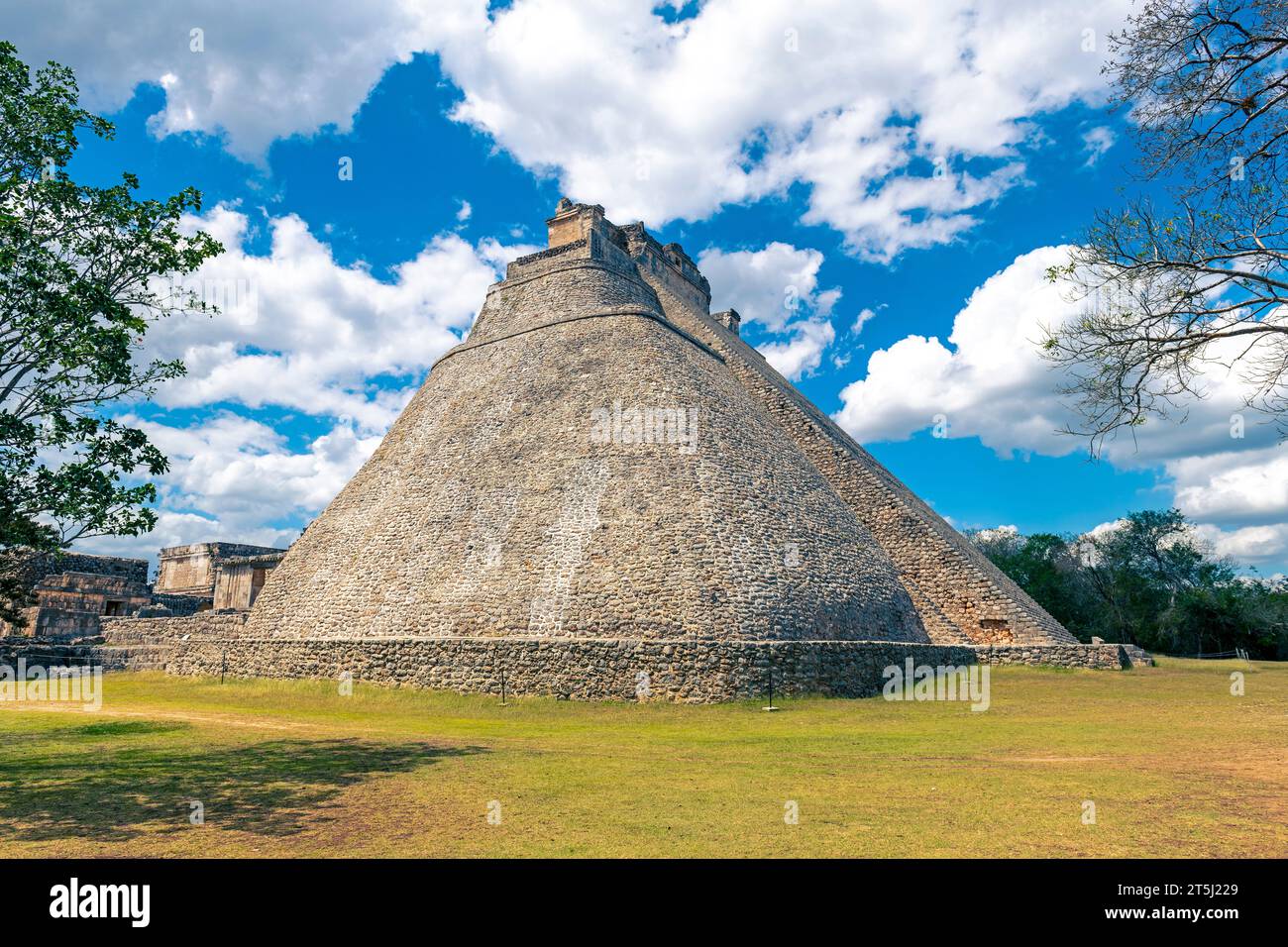Maya-Pyramide des Magiers, Uxmal, Yucatan, Mexiko. Stockfoto