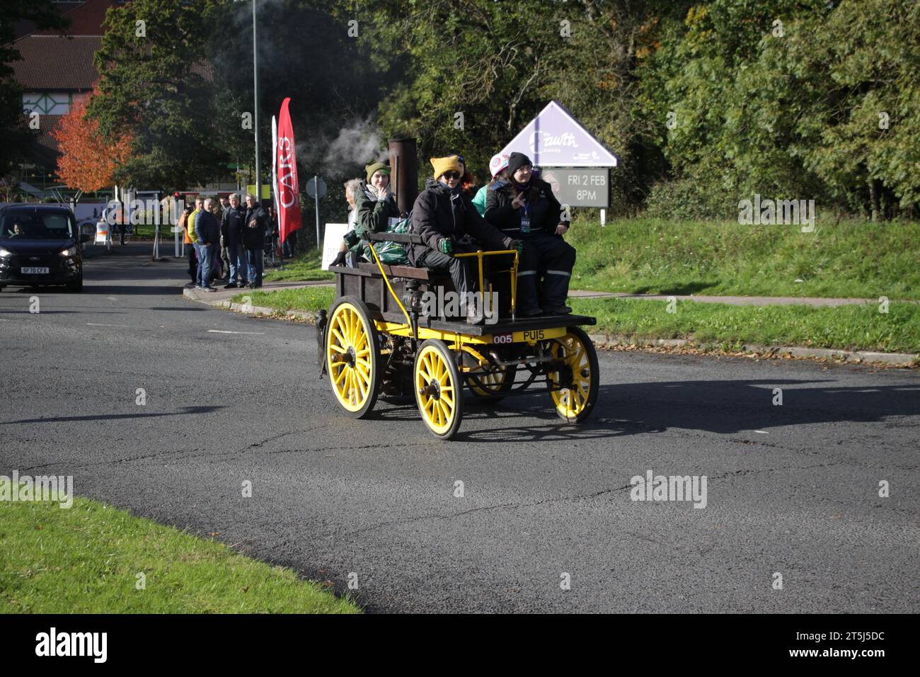 Ein 1896 von Salvesen betriebenes Auto, das 2023 an der Rennstrecke London nach Brighton teilnahm Stockfoto