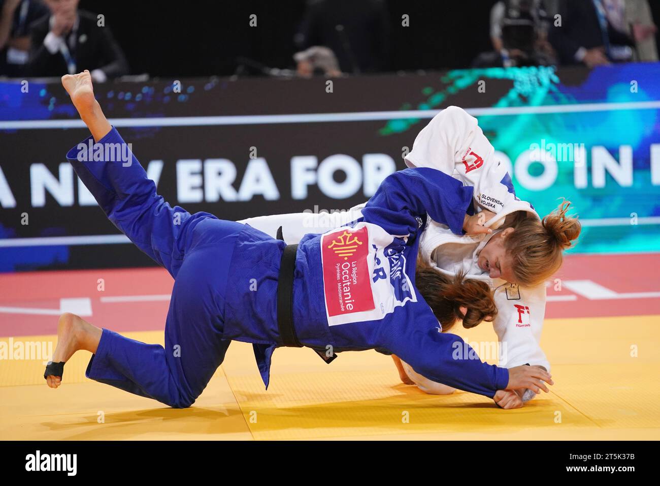 Andreja Leski (SLO) brons im Frauenfinale -63 kg gegen Gili Sharir (ISR) während der Judo-Europameisterschaft Seniors am 4. November 2023 in der Sud de France Arena Montpellier, Frankreich Credit: SCS/Soenar Chamid/AFLO/Alamy Live News Stockfoto
