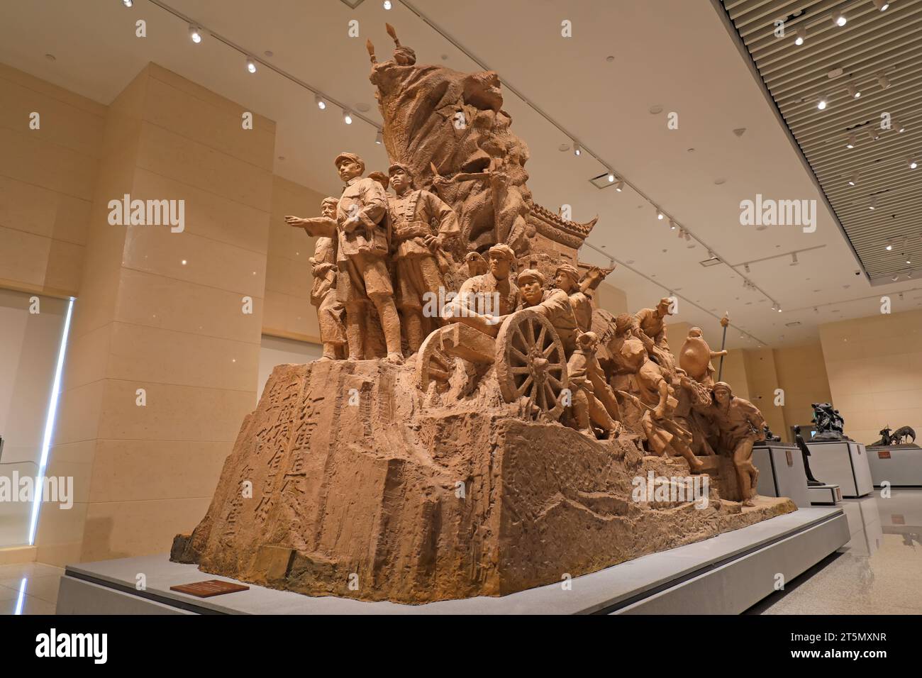 Peking - 28. Juni 2019: Felsskulptur chinesischer Soldaten, Chinesisches Revolutionäres Militärmuseum des Volkes, Peking, China Stockfoto