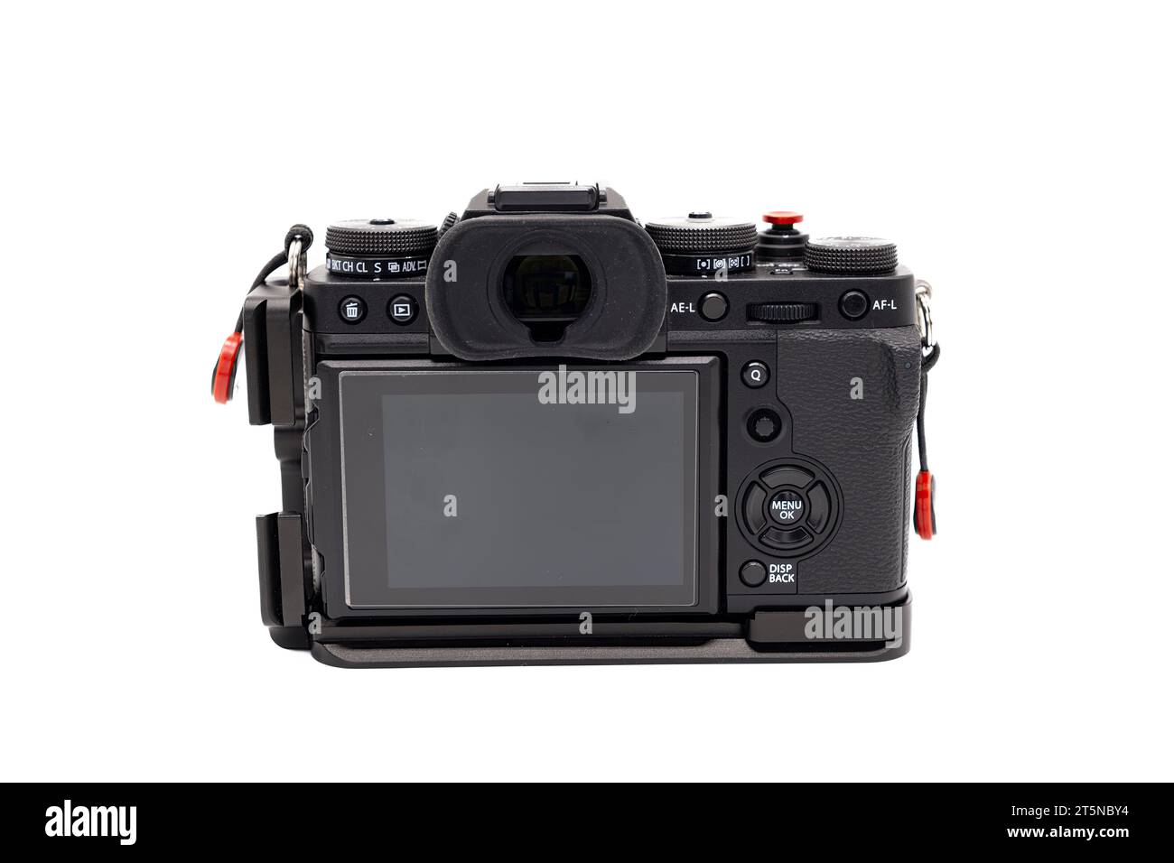 Irvine, Schottland, Großbritannien - 26. Oktober 2023: Die X-T3-Kamera der Marke Fujifilm ist jetzt mit einem neuen APS-C-Sensor mit 26 Megapixeln ausgestattet und wird hier mit einem n gezeigt Stockfoto