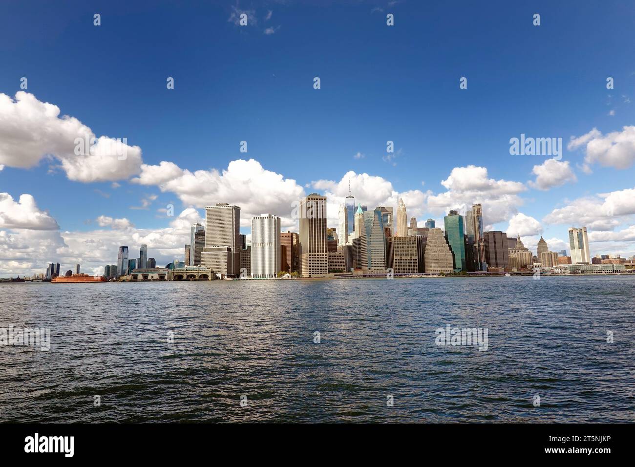 Blick auf Lower Manhattan über den Hudson River Stockfoto