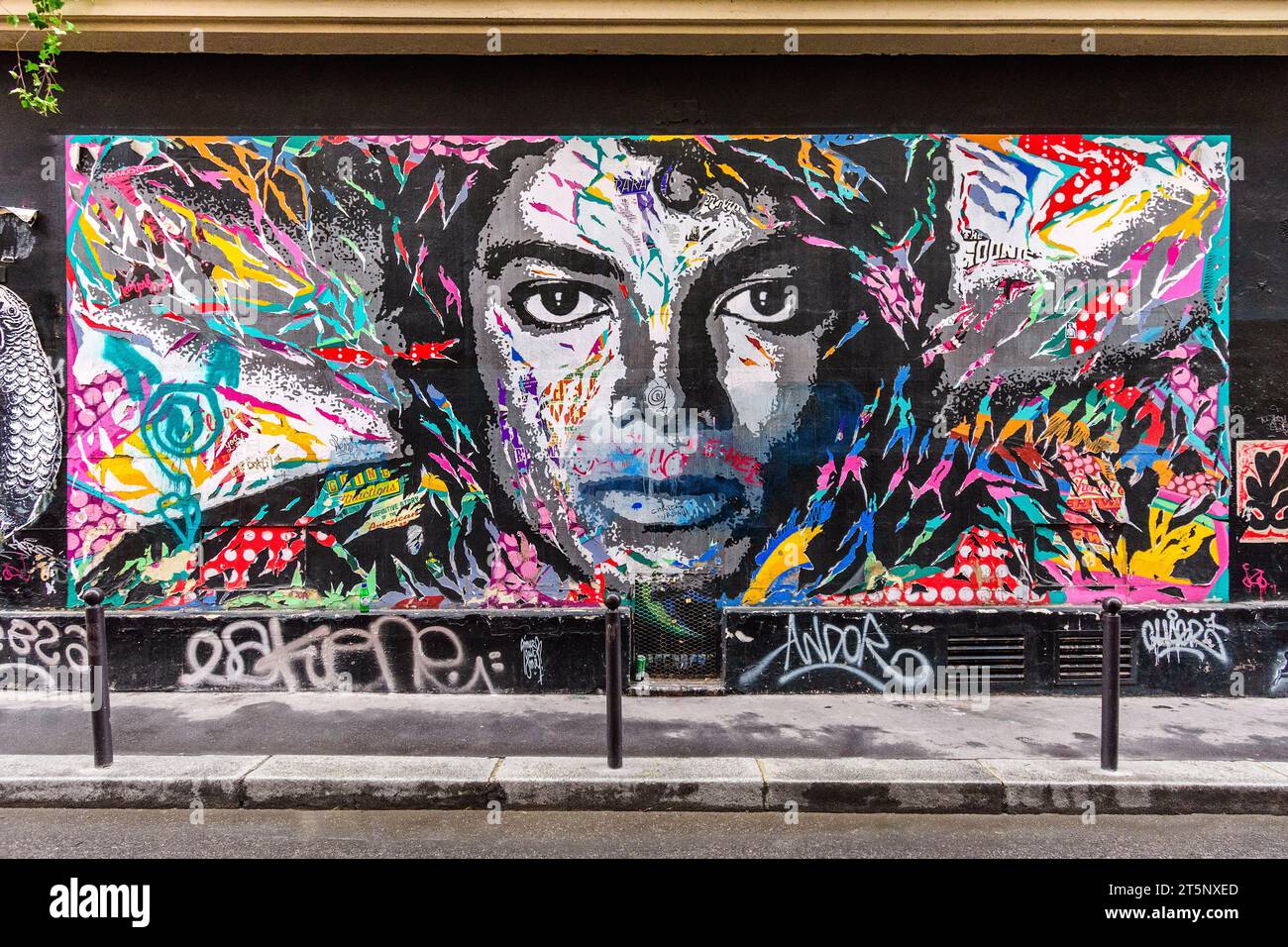 Wandgemälde von Michael Jackson in der Rue Robert Planquette, Montmartre, Paris 18, Frankreich. Stockfoto