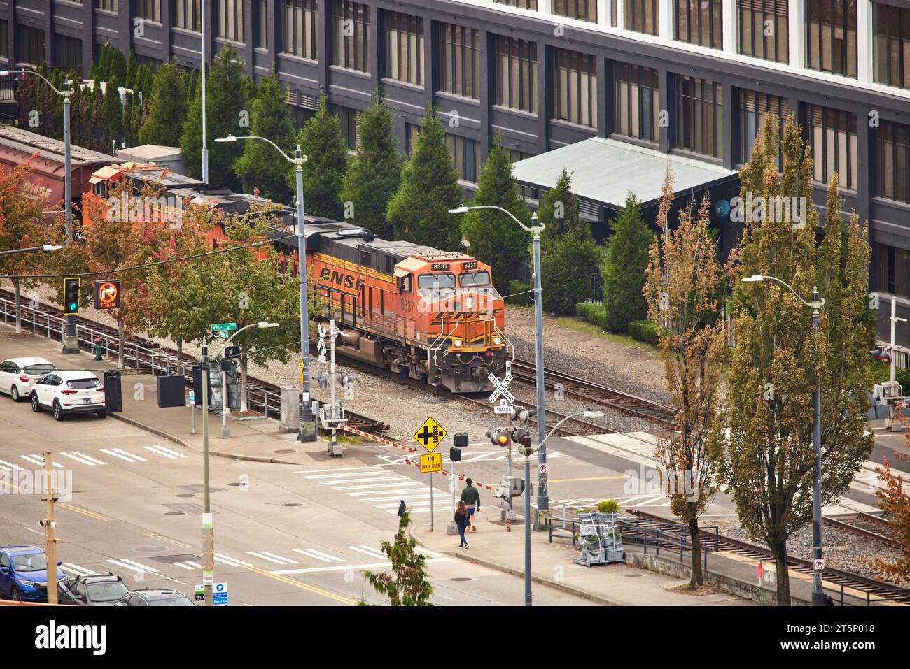 Seattle, Washington, USA Doppeldecker-Güterzug Stockfoto