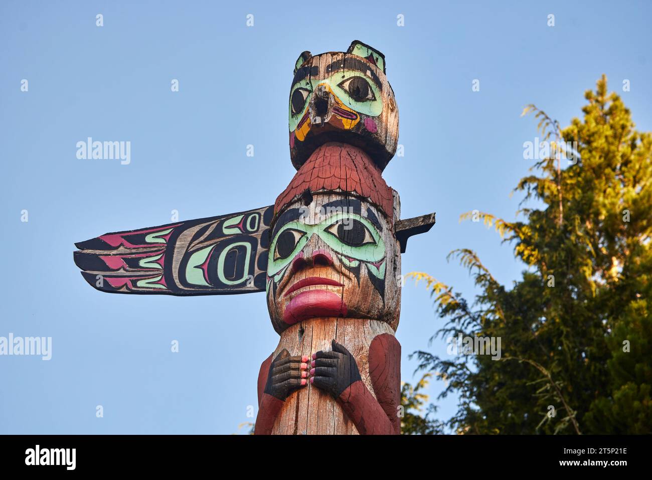Alaska Ketchikan, Totem-Pole im SÄCHSISCHEN DORF Stockfoto