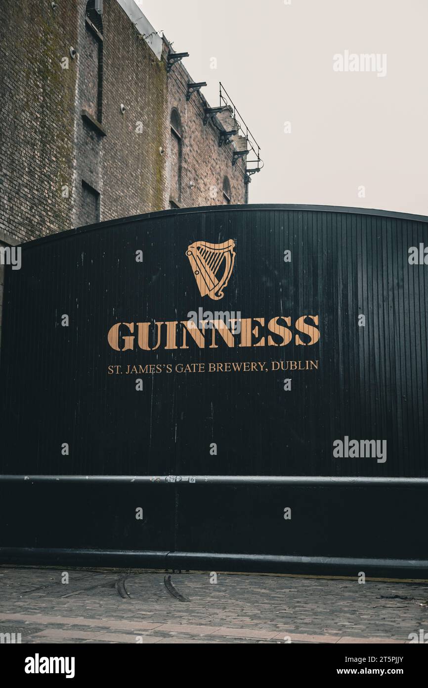 Guinness Storehouse Gates, Dublin IE Stockfoto