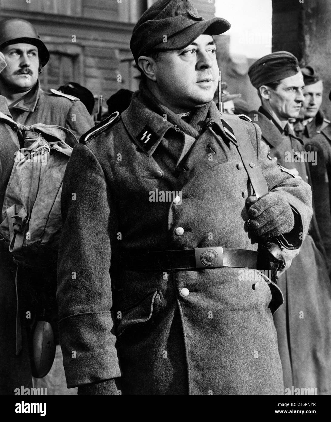 Wilfried Seyferth, am Set des Films „Decision Before Dawn“, 20th Century-Fox, 1951 Stockfoto