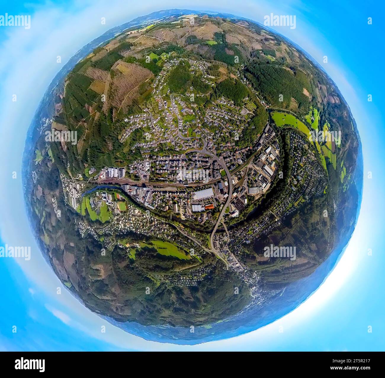 Luftaufnahme, Ansicht von Eiringhausen, Erdkugel, Fischaugenbild, 360-Grad-Bild, Tiny World, Eiringhausen, Plettenberg, Sauerland, Nordrhein-Westpha Stockfoto