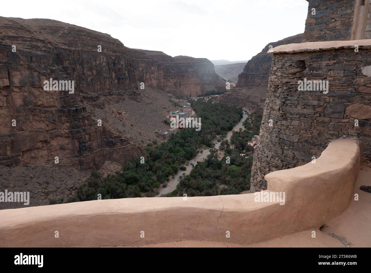 Blick auf die berühmte Schlucht von Amtoudi im Süden Maroc Stockfoto