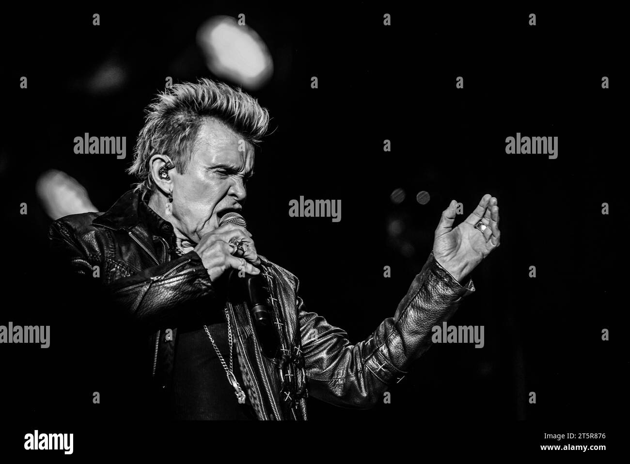 TOLUCA, MEXIKO - 5. NOVEMBER: Billy Idol tritt während einer Show im Rahmen der Hell & Heaven 2023 im Foro Pegaso am 5. November 2023 in Toluca auf. (Foto von Luis Gutierrez/ Norte Photo/) Credit: NortePhoto.com/Alamy Live News Stockfoto