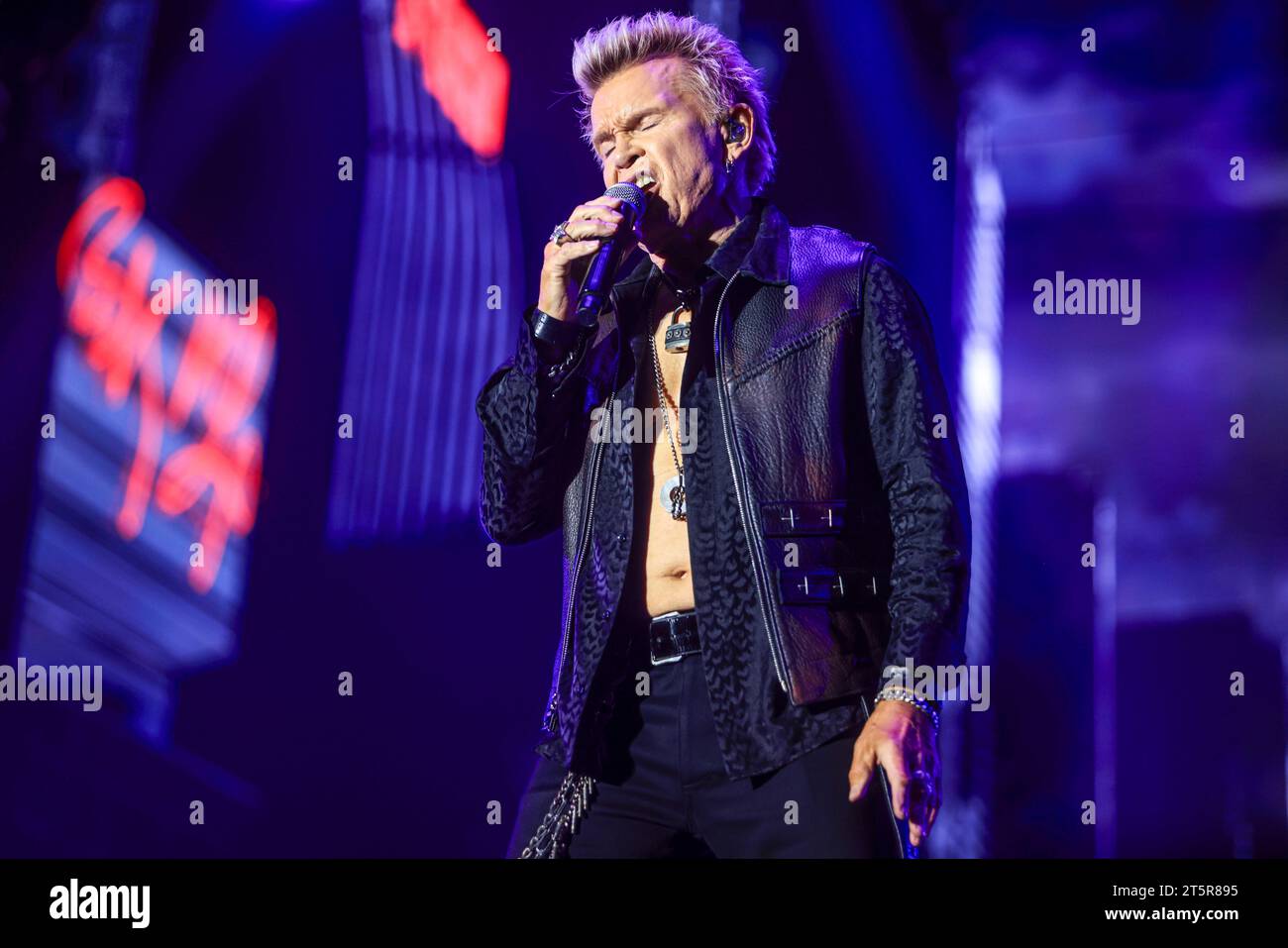 TOLUCA, MEXIKO - 5. NOVEMBER: Billy Idol tritt während einer Show im Rahmen der Hell & Heaven 2023 im Foro Pegaso am 5. November 2023 in Toluca auf. (Foto von Luis Gutierrez/ Norte Photo/) Credit: NortePhoto.com/Alamy Live News Stockfoto