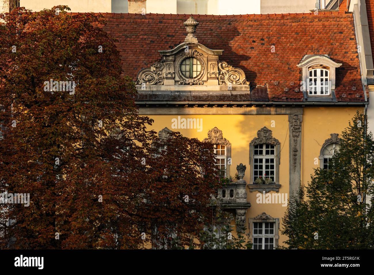 Historisches Haus - Budapest Stockfoto