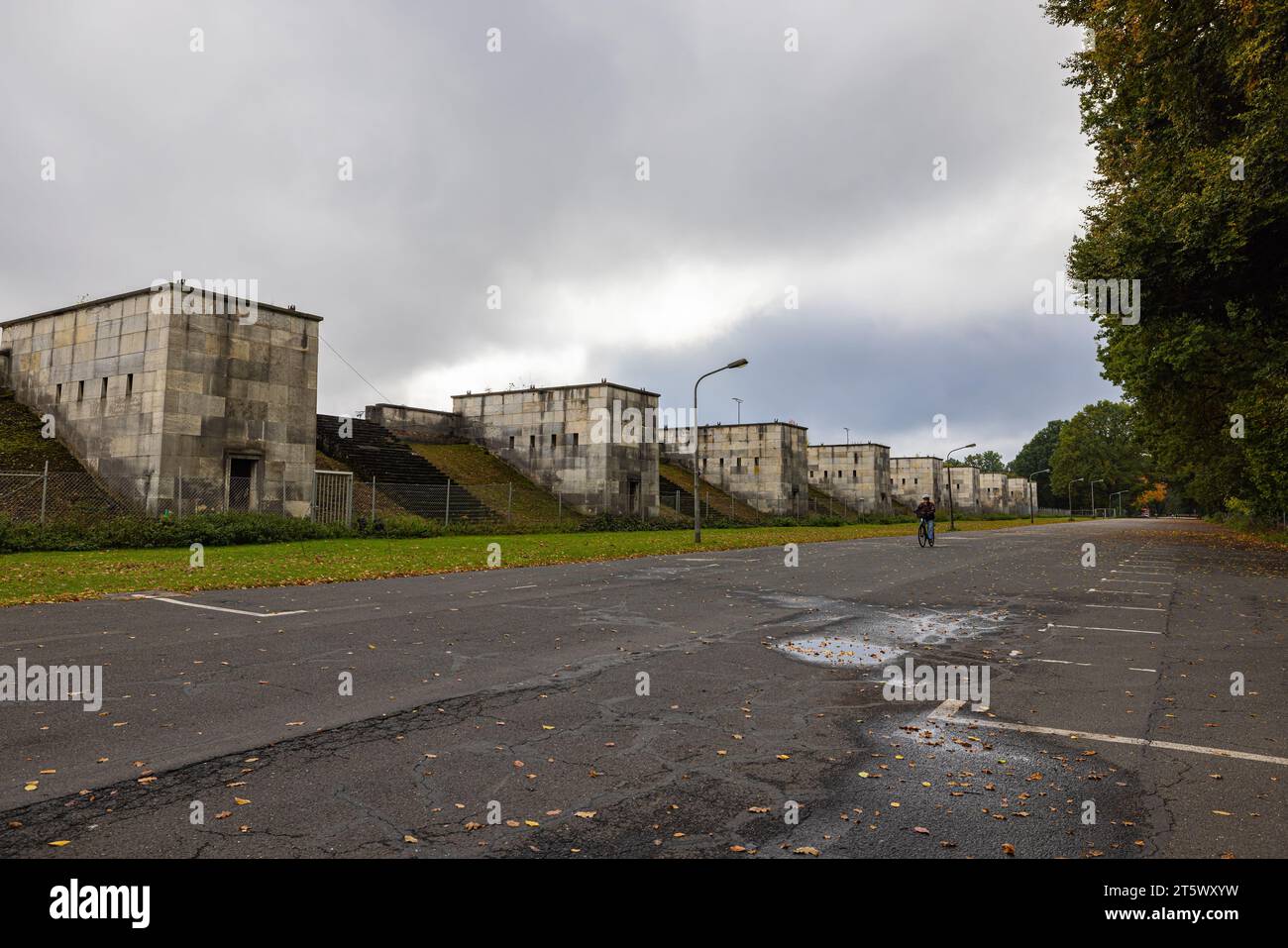 Das Zeppelinfeld bei der Stadt Nürnberg. Ehemaliger Paradeplatz der deutschen nazi-Partei im Dritten reich. Warnende Ruinen des deutschen Nazi-Ideos Stockfoto