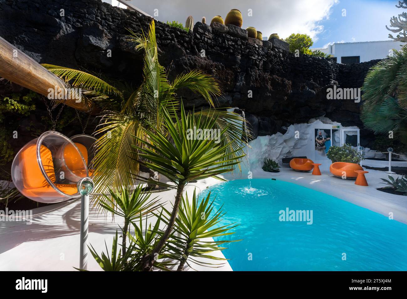 Spanien, Lanzarote, Tahíche: Schwimmbad in der Cesar Manrique Foundation Stockfoto