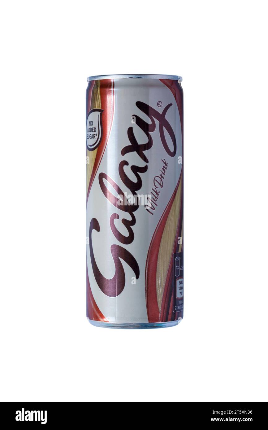 Dose Galaxy Milchgetränk isoliert auf weißem Hintergrund - Schokolade und Malzgeschmack Milchgetränk mit Süßungsmitteln Stockfoto