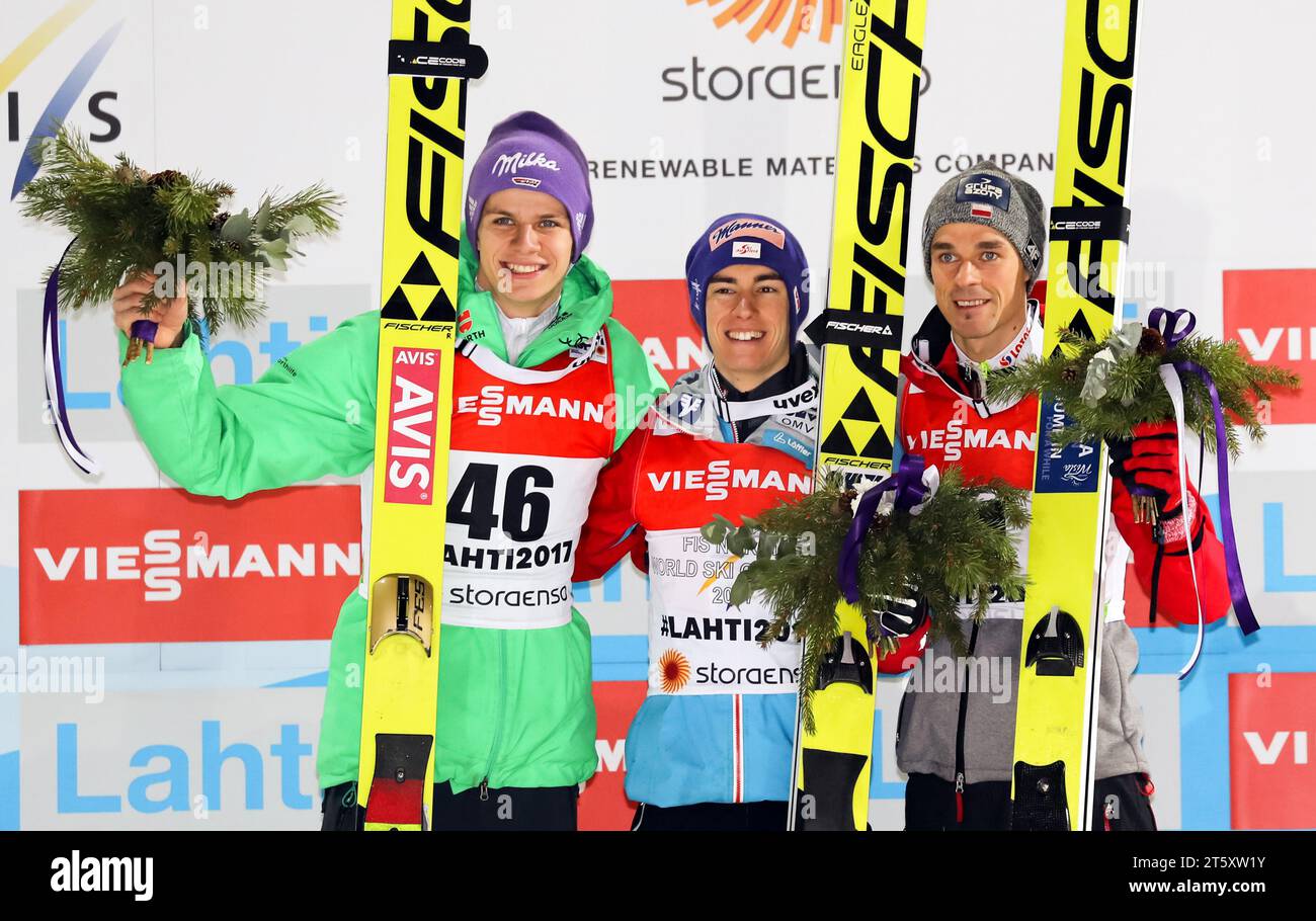 FIS NORDISCHE SKI-WELTMEISTERSCHAFT Skisprung Männer großer Hügel Einzelperson von links: Andreas Wellinger (DE) // Andreas Wellinger aus Deutschland, Stefan Kraft (AUT) // Stefan Kraft aus Österreich, Piotr Zyla (POL) // Piotr Zyla aus Polen Stockfoto