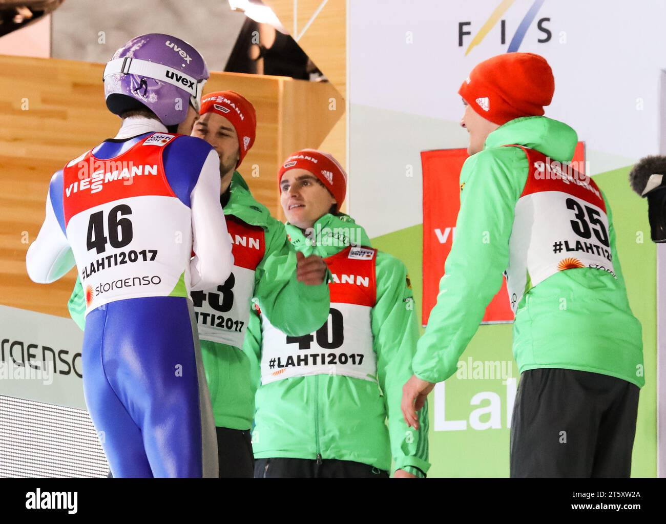 FIS NORDISCHE SKI-WELTMEISTERSCHAFTEN Skisprung Männer Groß-Hügel Einzelreisebegleitung f?r Andreas Wellinger (DE) // Andreas Wellinger aus Deutschland von Markus Eisenbichler, Richard Freitag (DE) // Richard Freitag aus Deutschland und Stephan Leyhe (DE) // Stephan Leyhe aus Deutschland Stockfoto