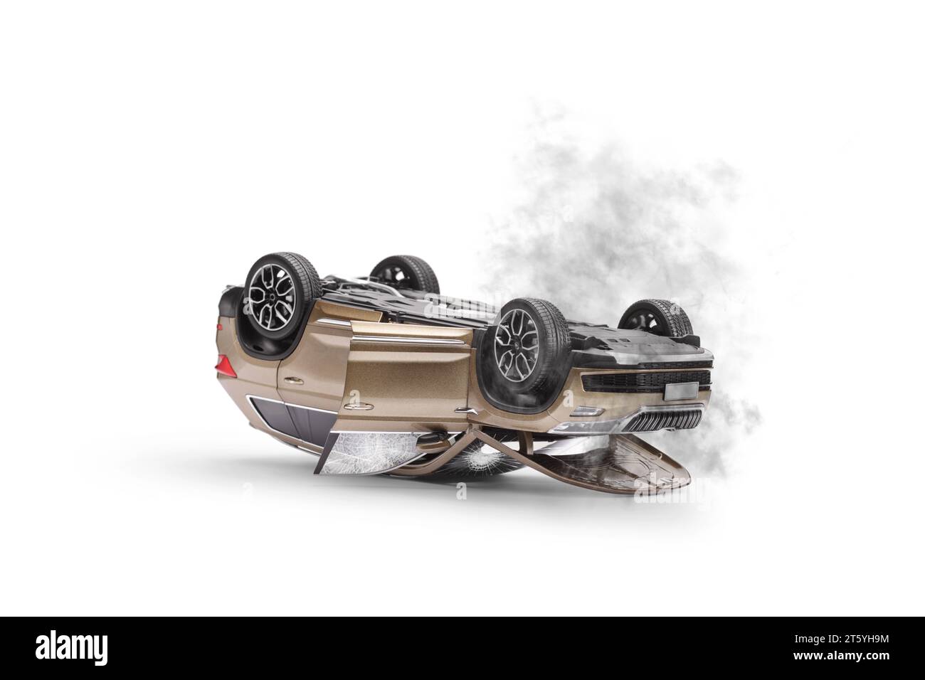 Autounfall, umgedrehter SUV mit Rauch und kaputten Fenstern isoliert auf weißem Hintergrund Stockfoto