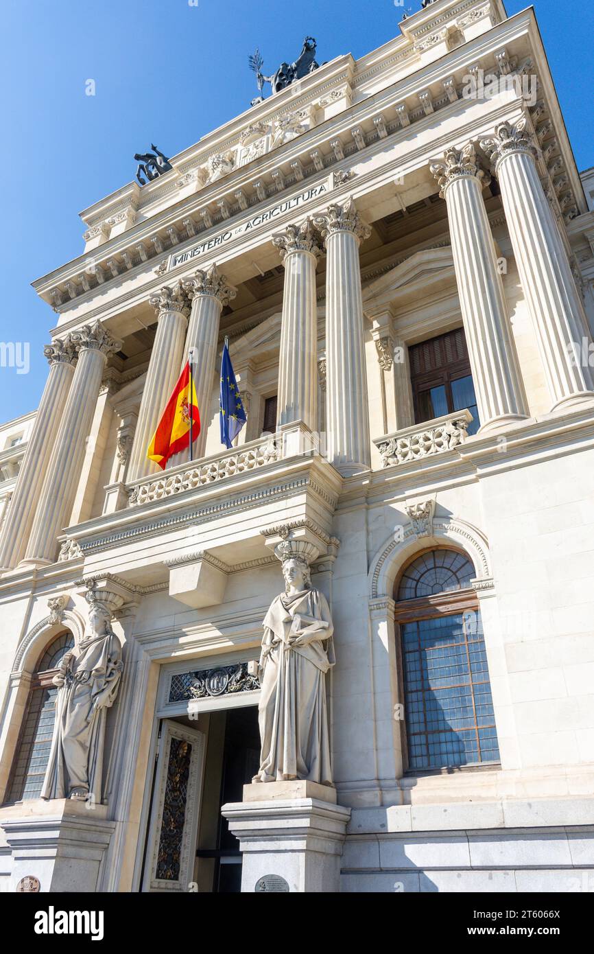 Ministerio de Agricultura (Ministerium für Landwirtschaft), Gebäudefassade Paseo de la Infanta Isabel, Retiro, Madrid, Königreich Spanien Stockfoto