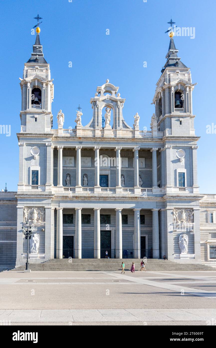 Kathedrale von Almudena, Calle de Bailén, Centro, Madrid, Königreich Spanien Stockfoto