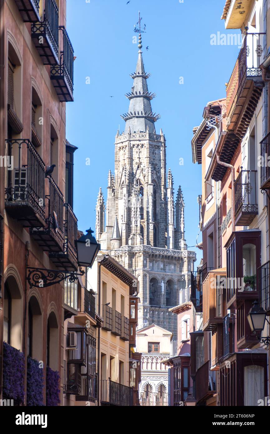 Gotischer Turm der Kathedrale von Toledo (Kathedrale Primada Santa María de Toledo), Toledo, Castilla–La Mancha, Königreich Spanien Stockfoto