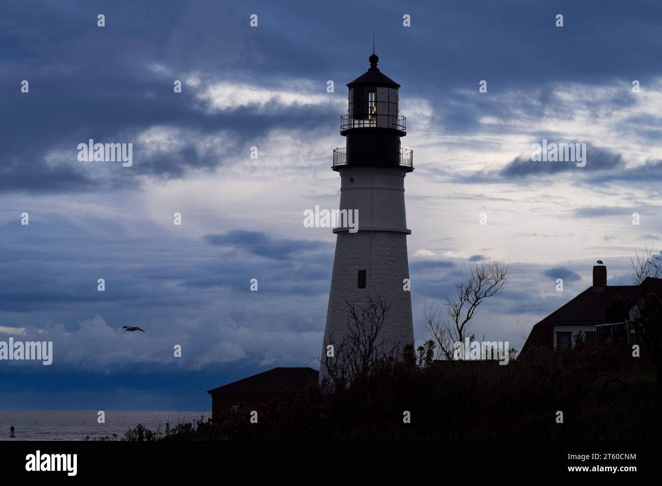 Portland Head Light und Keepers Quarters in Cape Elizabeth und Fort Williams Park in Maine Stockfoto