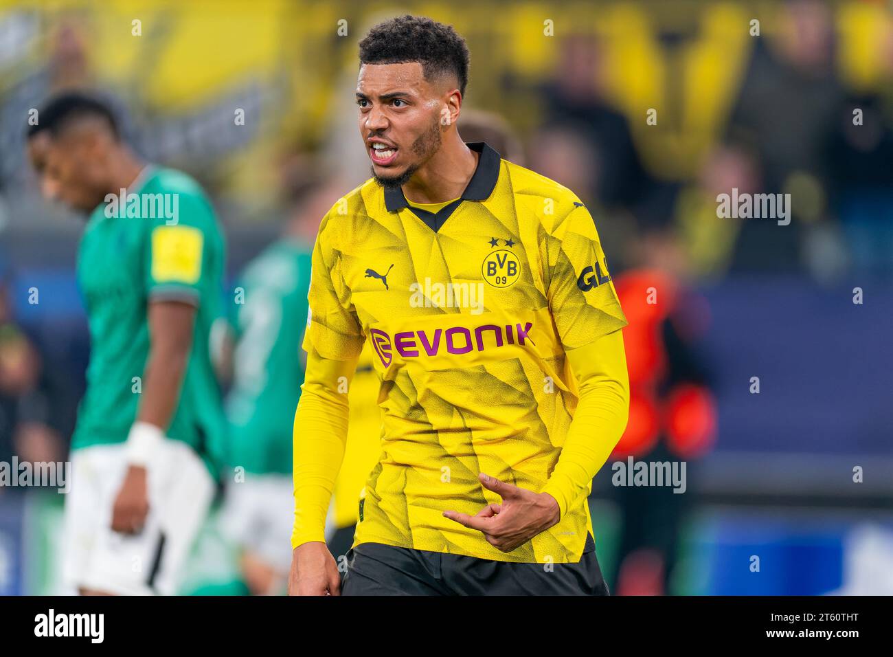 Dortmund, Deutschland. November 2023. DORTMUND, DEUTSCHLAND - 7. NOVEMBER: Felix Nmecha von Borussia Dortmund reagiert beim Spiel der UEFA Champions League Gruppe F zwischen Borussia Dortmund und Newcastle United FC am 7. November 2023 im Signal Iduna Park in Dortmund (Foto: Joris Verwijst/Orange Pictures) Credit: Orange Pics BV/Alamy Live News Stockfoto